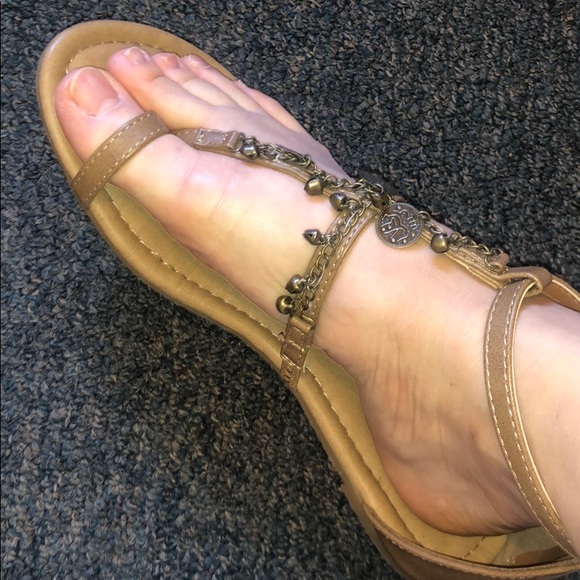 Sandals - Picture 4 of 5